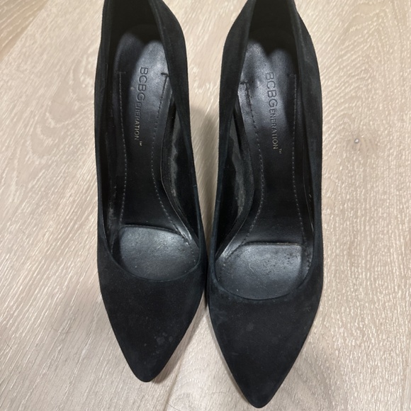 BCBG pumps - Picture 2 of 3